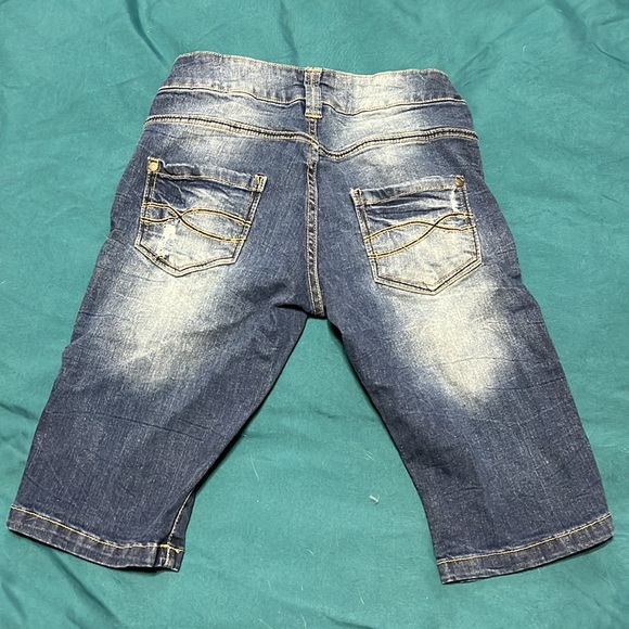 Jean shorts - Picture 3 of 4